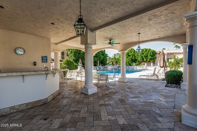 Building Photo - 10113 E Topaz Dr