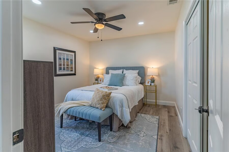 Building Photo - 1649 Crestview Ave