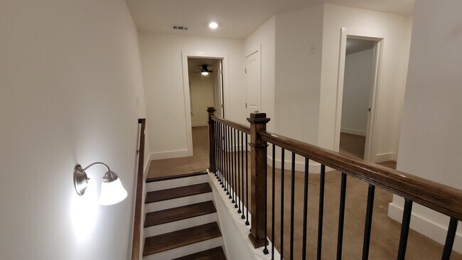 Building Photo - 6372 Princeton Ridge Dr