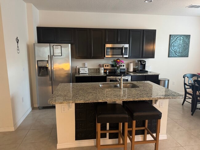 Building Photo - 1690 Coulter Ln