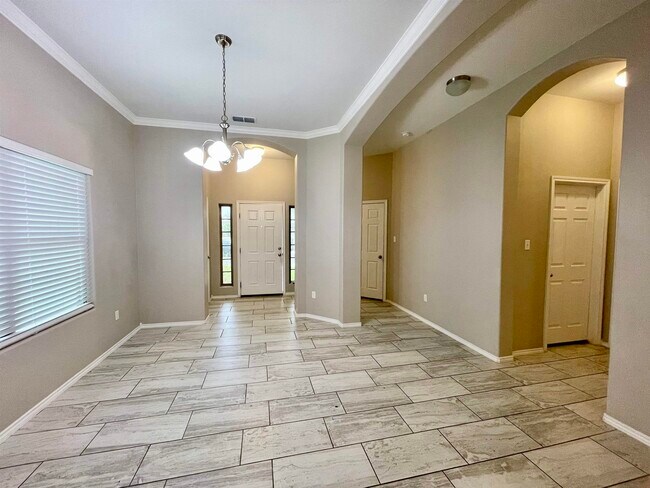 Building Photo - 303 Rockpile Creek Ln