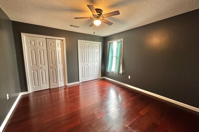 Building Photo - Spacious 4-Bedroom Home with Bonus Loft & Huge Backyard Deck – Available Now!
