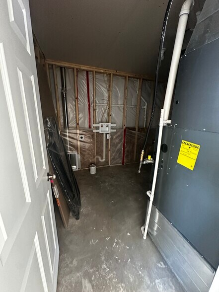 Building Photo - 6310 83rd Ave S