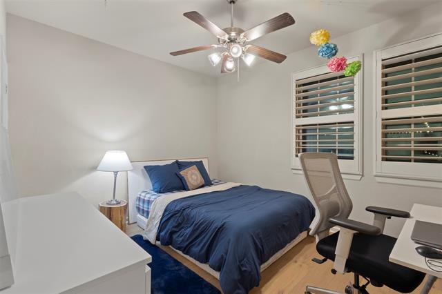 Building Photo - 1209 Savoy Ln