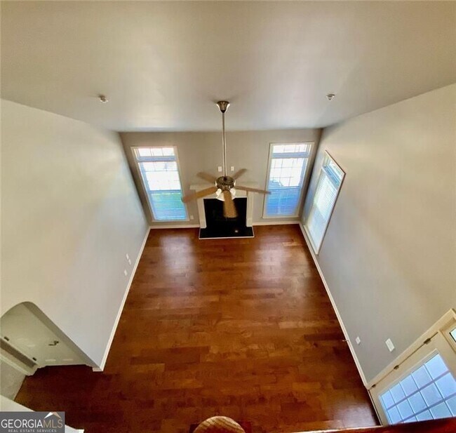Building Photo - 3322 Castleberry Village Dr
