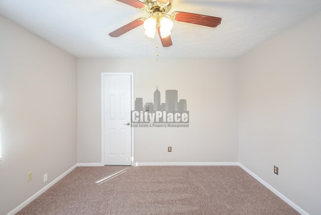 Building Photo - 3126 River Birch Dr