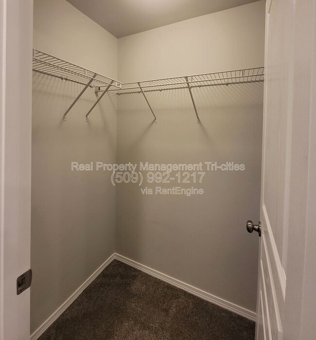 Building Photo - 6206 Maryhill Ln