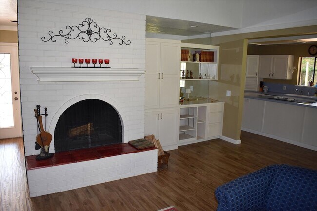 Building Photo - 3214 Wedgewood Cir