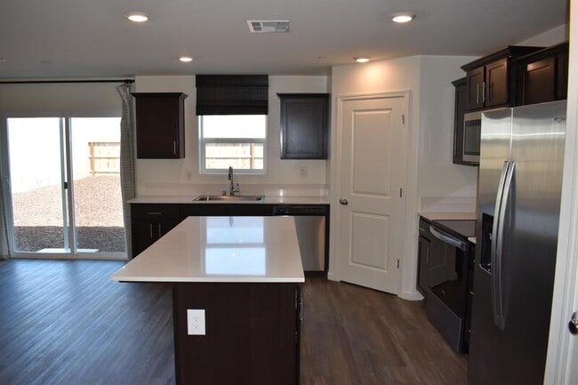 Building Photo - 703 Irma Dr