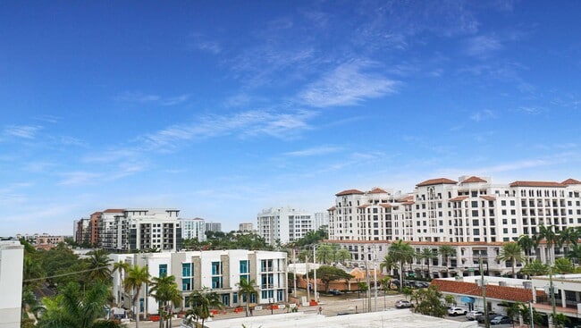 Building Photo - 155 E Boca Raton Rd