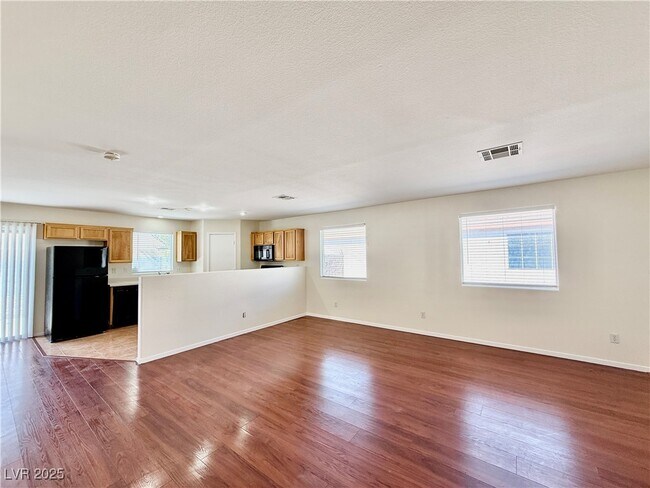 Building Photo - 4912 River Splash Ave