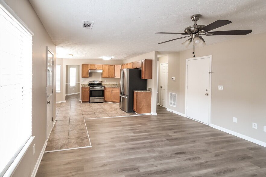 Building Photo - 5550 Wellborn Creek Dr