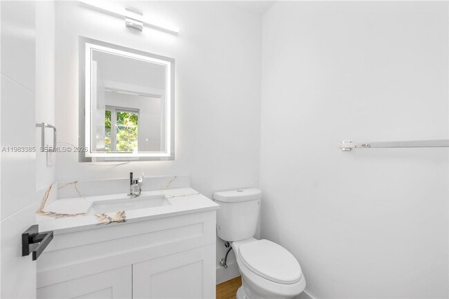 Building Photo - 2121 NW 45th St