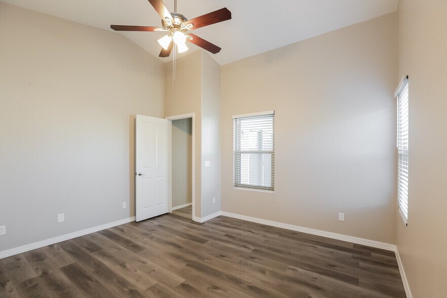 Building Photo - 7374 W Magdalena Ln