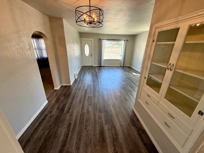 Building Photo - Charming 2-Bedroom Home with Patio, Storage & Plenty of Parking