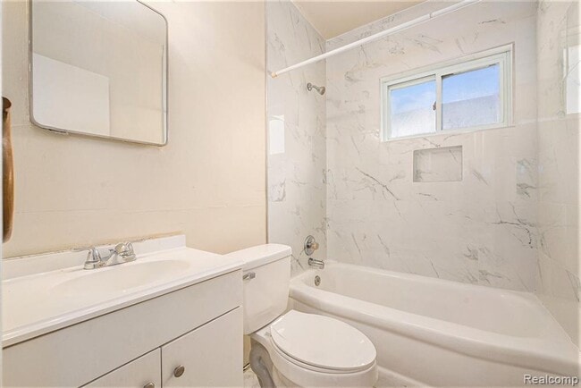 Building Photo - Beautiful Ranch 3 Bed Home in Inkster