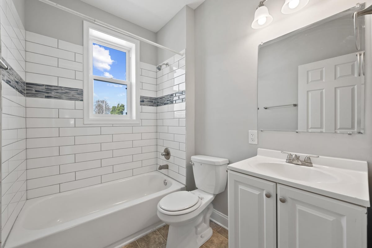 Building Photo - 665 Dumbarton Ave