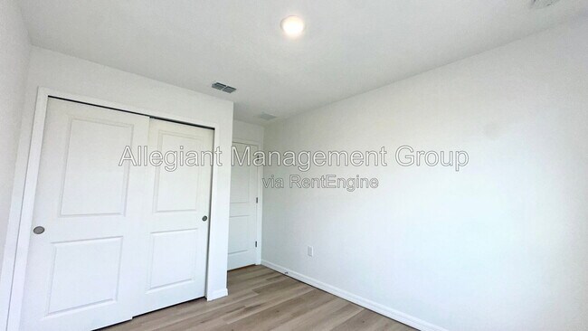 Building Photo - 3588 Landing Net Dr