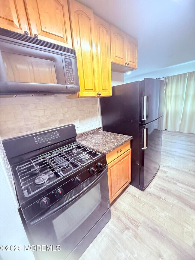 Building Photo - 28 Windsor Terrace