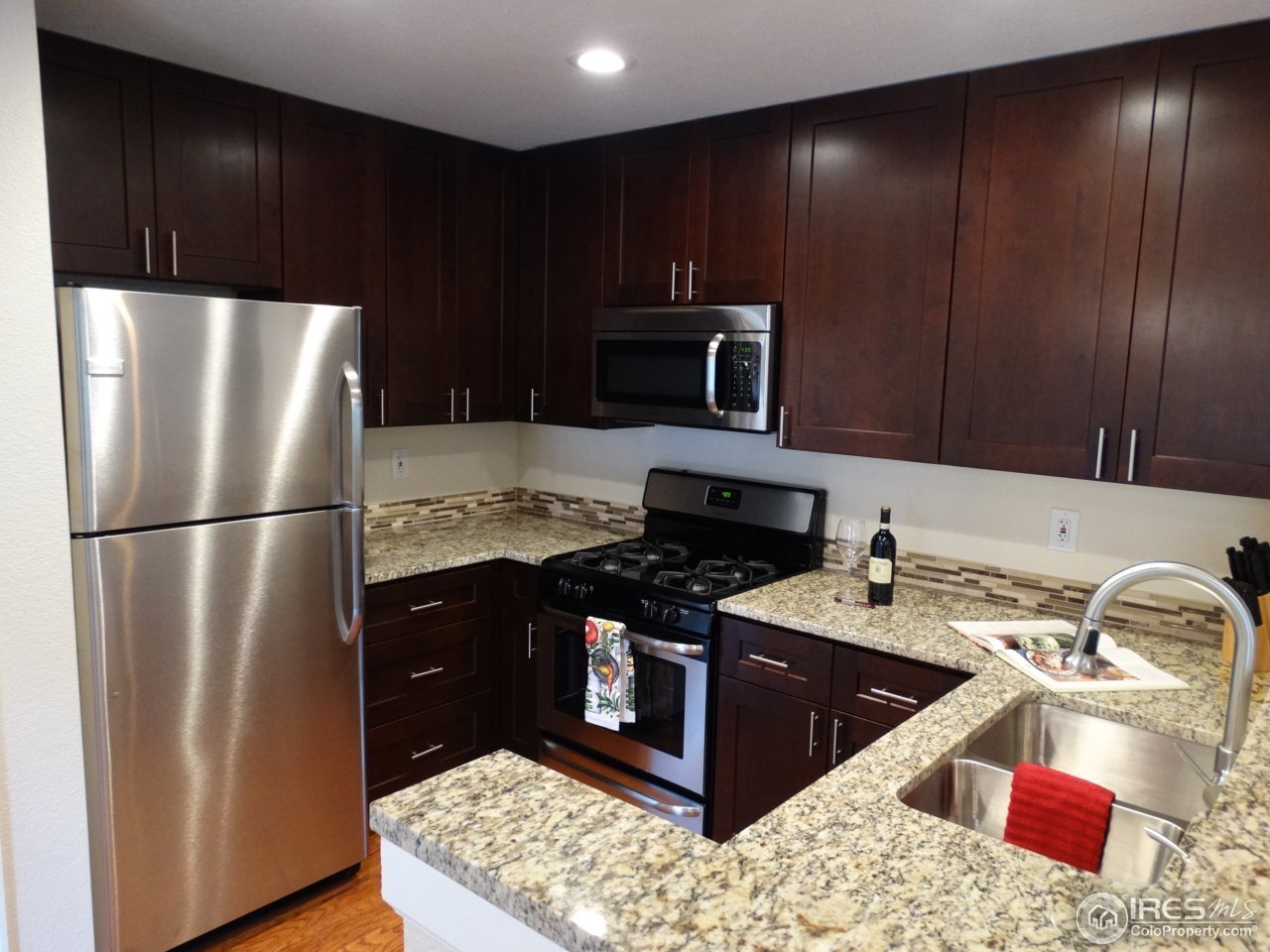 Building Photo - 4879 White Rock Cir