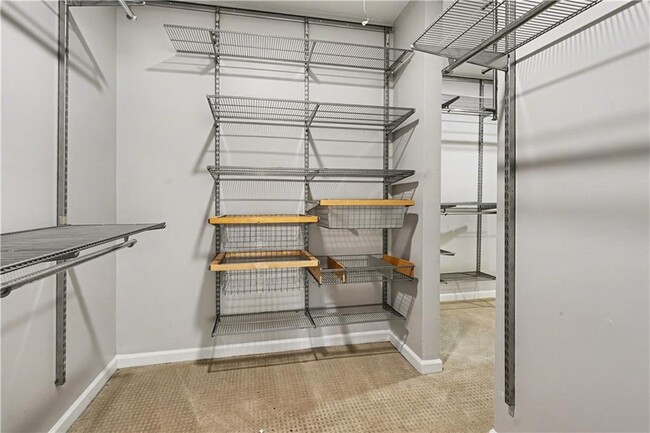 Building Photo - 1917 N Decatur Rd