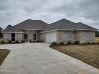 Building Photo - 620 Westfield Dr