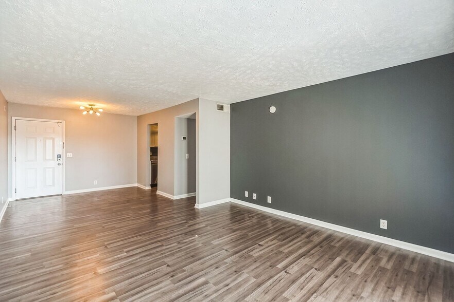 Building Photo - 420 Elysian Fields Rd