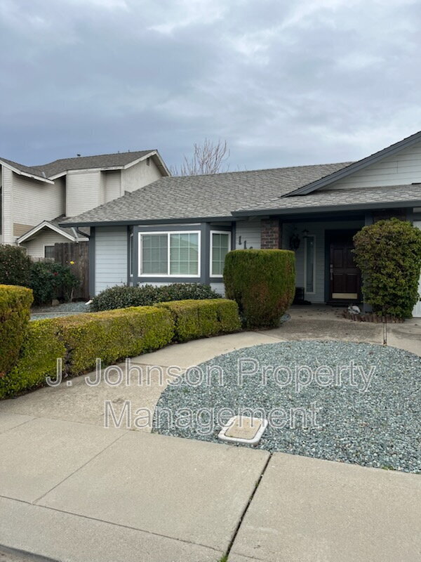 Building Photo - 1144 May Ave