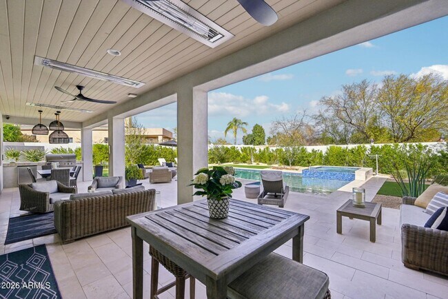 Building Photo - 9899 N 79th Way