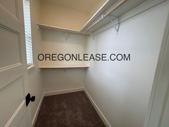 Building Photo - Brand New 3-Bed, 2.5-Bath Townhouse in Coburg