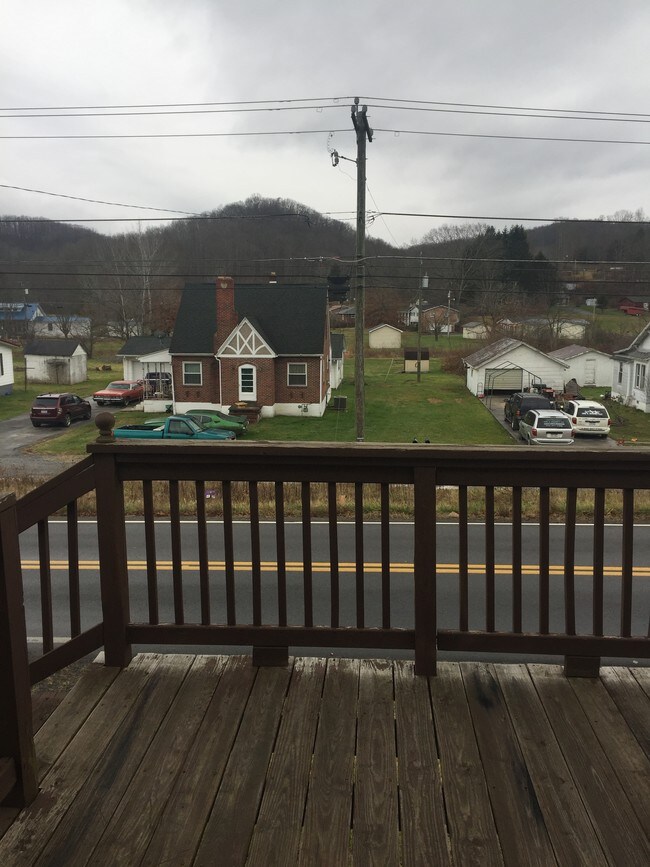 Building Photo - 2175 Maple Acres Rd