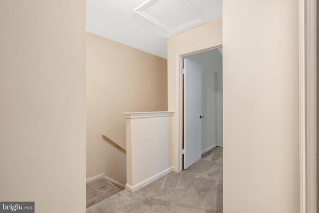 Building Photo - 15350 Inlet Pl