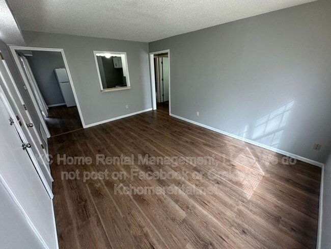 Building Photo - 838 Saddlewood St