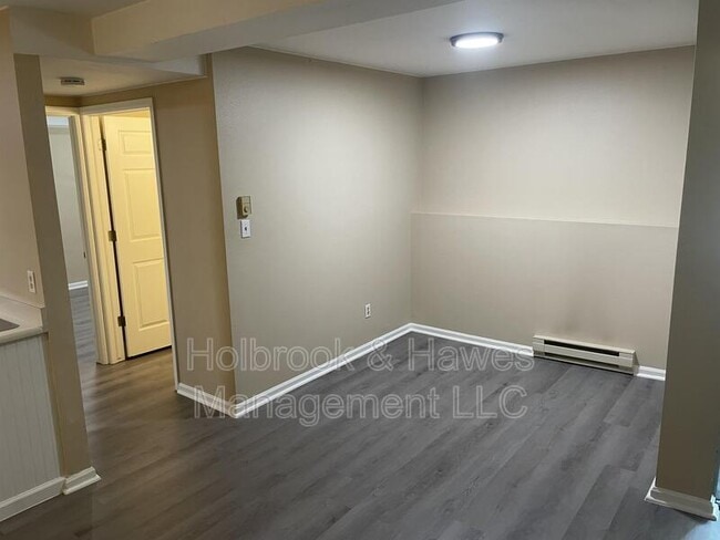Building Photo - 4531 Boardwalk Dr
