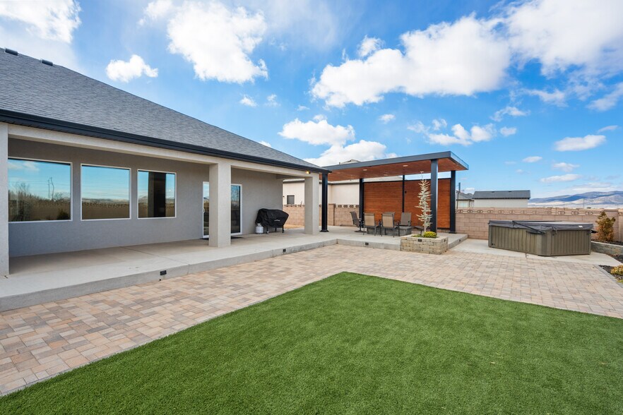 Building Photo - 4420 W 300 N