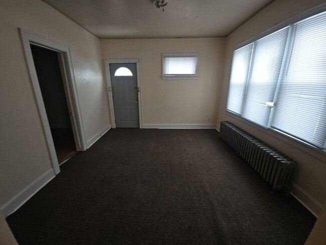 Building Photo - 2366 S 9th St