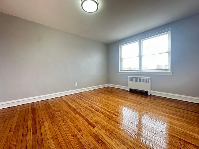 Building Photo - 6776 Blakemore St