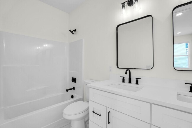 Building Photo - East Duffy Street