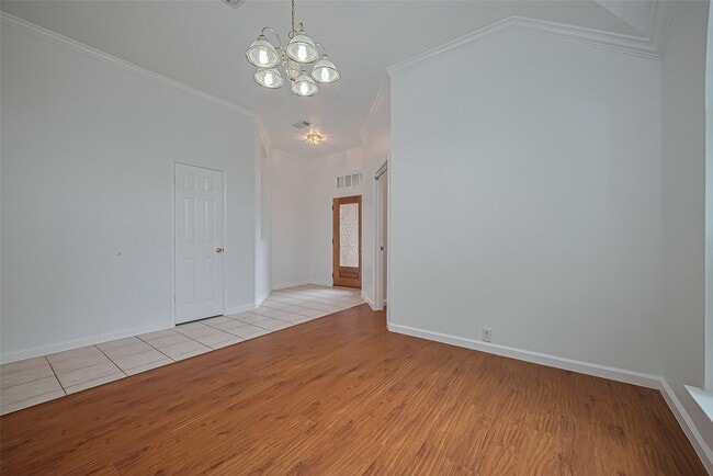 Building Photo - 11042 Sentry Ct