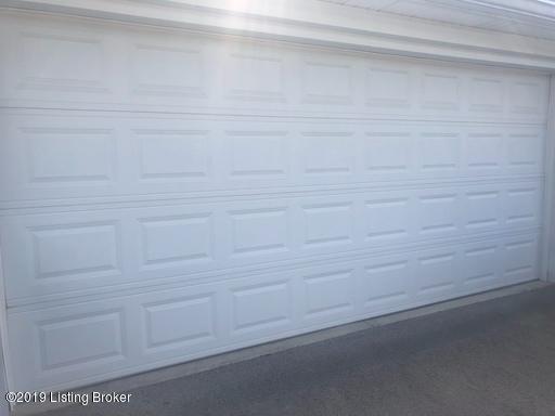 Building Photo - 405 Fledge Dr