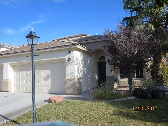 Primary Photo - 7936 Quail Cap St
