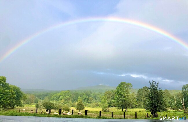 Building Photo - 85 Gellert Rd