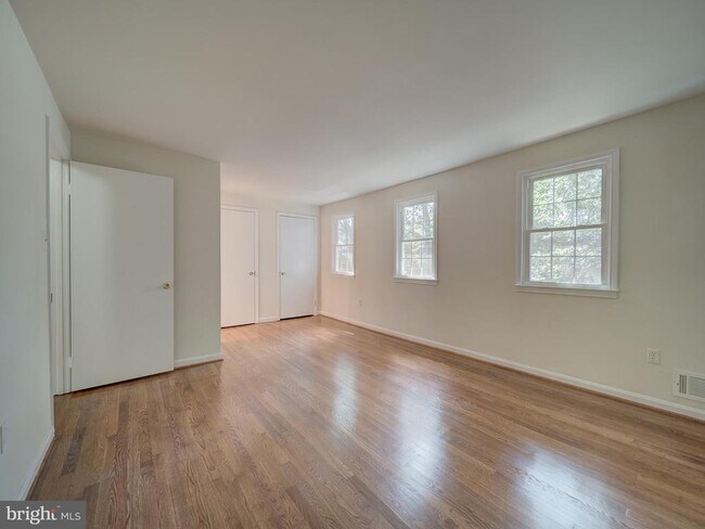 Building Photo - 13186 Putnam Cir