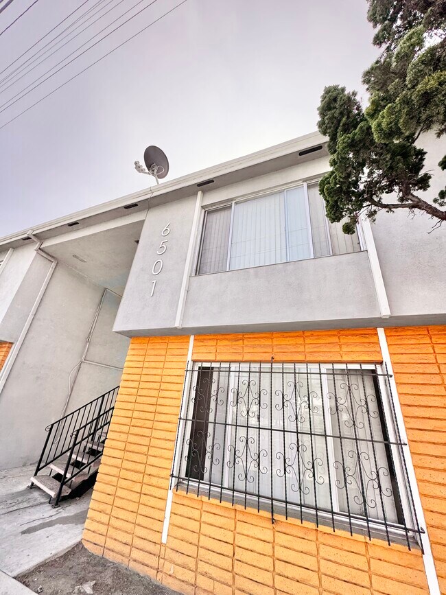 Building Photo - 6501 Cherry Ave