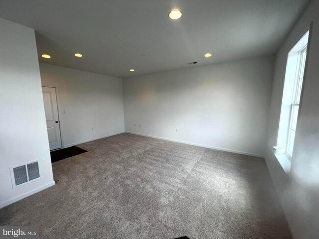 Building Photo - 3141 Eton Pl