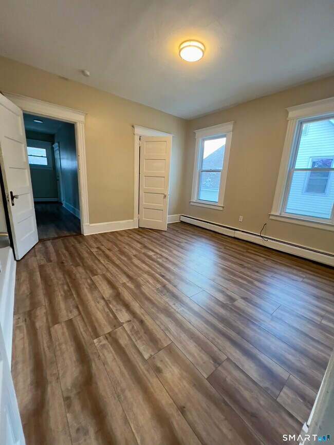 Building Photo - 838 Capitol Ave