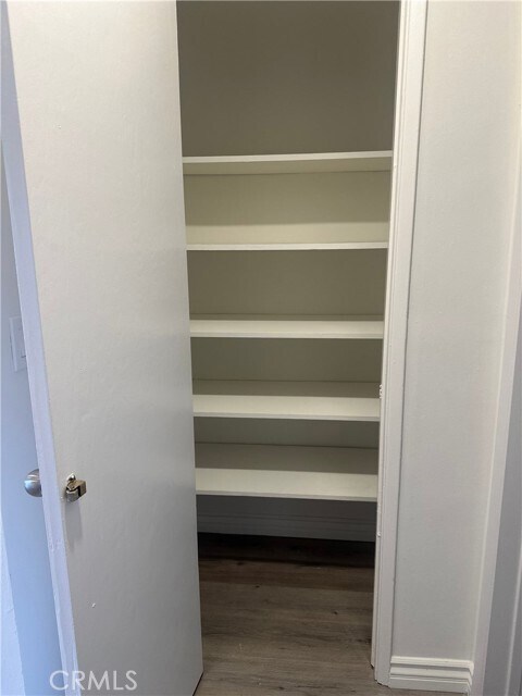 Building Photo - 4533 Colbath Ave