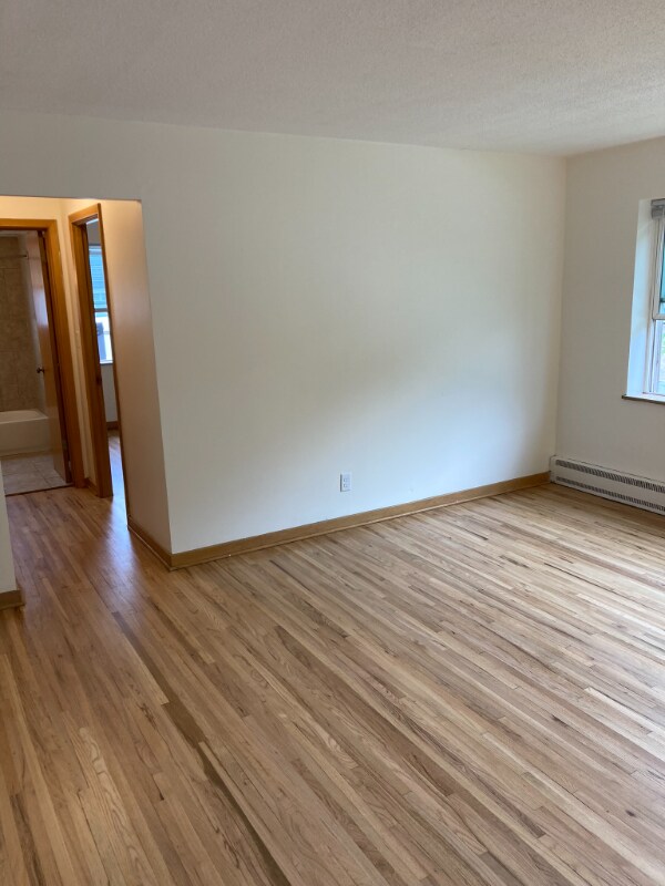Building Photo - 408 6th St SW