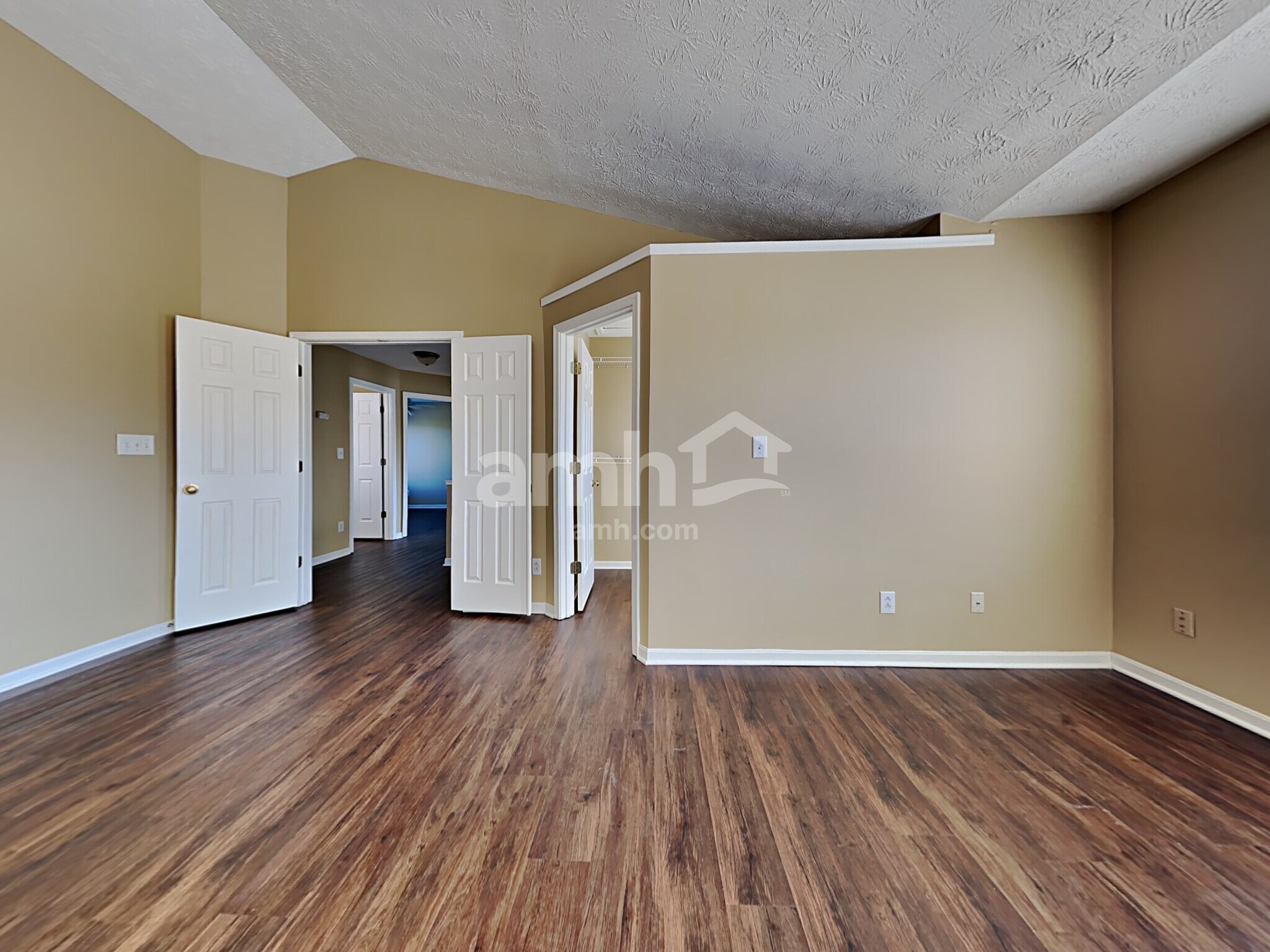 Building Photo - 25 Wheatmore Ct