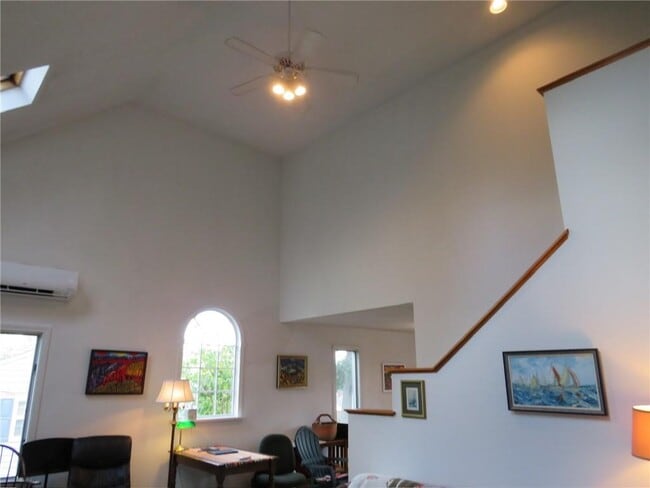 Building Photo - 48 Bellevue Ave